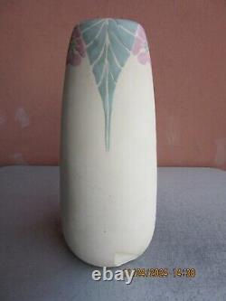 Weller Matte Ware 9 Arts & Crafts Floral Vase