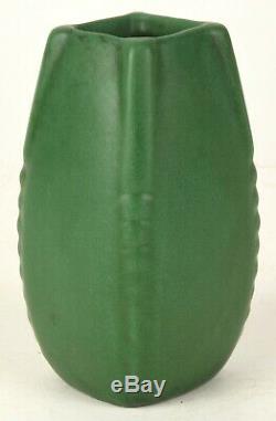 Weller Pottery Bedford Matte Green Arts And Crafts 5.5 Tall Vase