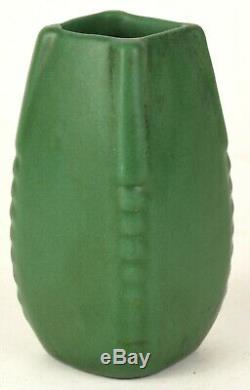 Weller Pottery Bedford Matte Green Arts And Crafts 5.5 Tall Vase