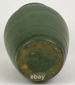 Wheatley Pottery Company Matte Green 8.5 Tall Arts And Crafts Vase