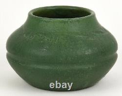 Wheatley Pottery Company Matte Green Arts And Crafts 4 Tall Squat Vase