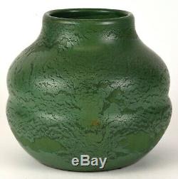 Wheatley Pottery Company Matte Green Arts And Crafts 8 Tall Vase