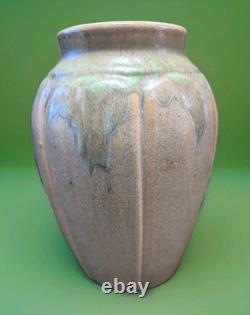 Zanesville Arts&Crafts Pottery Vase 795 Gourd Form, Amazing Green Glaze, 8 1/2