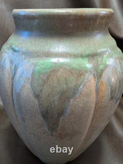 Zanesville Arts&Crafts Pottery Vase 795 Gourd Form, Amazing Green Glaze, 8 1/2