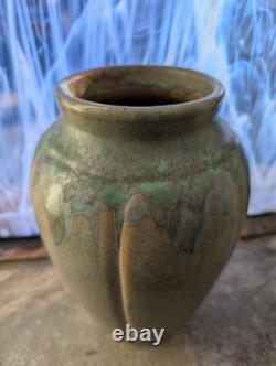Zanesville Arts&Crafts Pottery Vase 795 Gourd Form, Amazing Green Glaze, 8 1/2