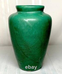 Zanesville Pottery, Arts & Crafts Tobacco Leaf Vase, Deep Matte Green, Nice