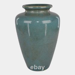 Zanesville Stoneware 1930s Arts And Craft Pottery Blue Leaf Vase 102